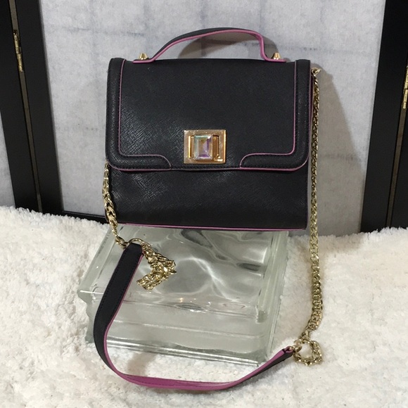 Juicy Couture Handbags - Juicy Couture black leather crossbody bag
